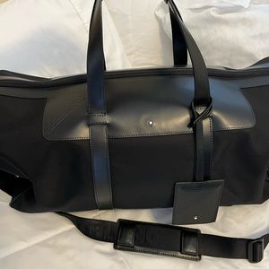 NWOT Mens Mont Blanc Duffle